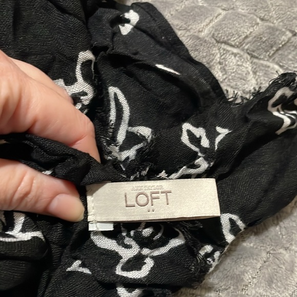 LOFT bow scarf - Picture 2 of 4